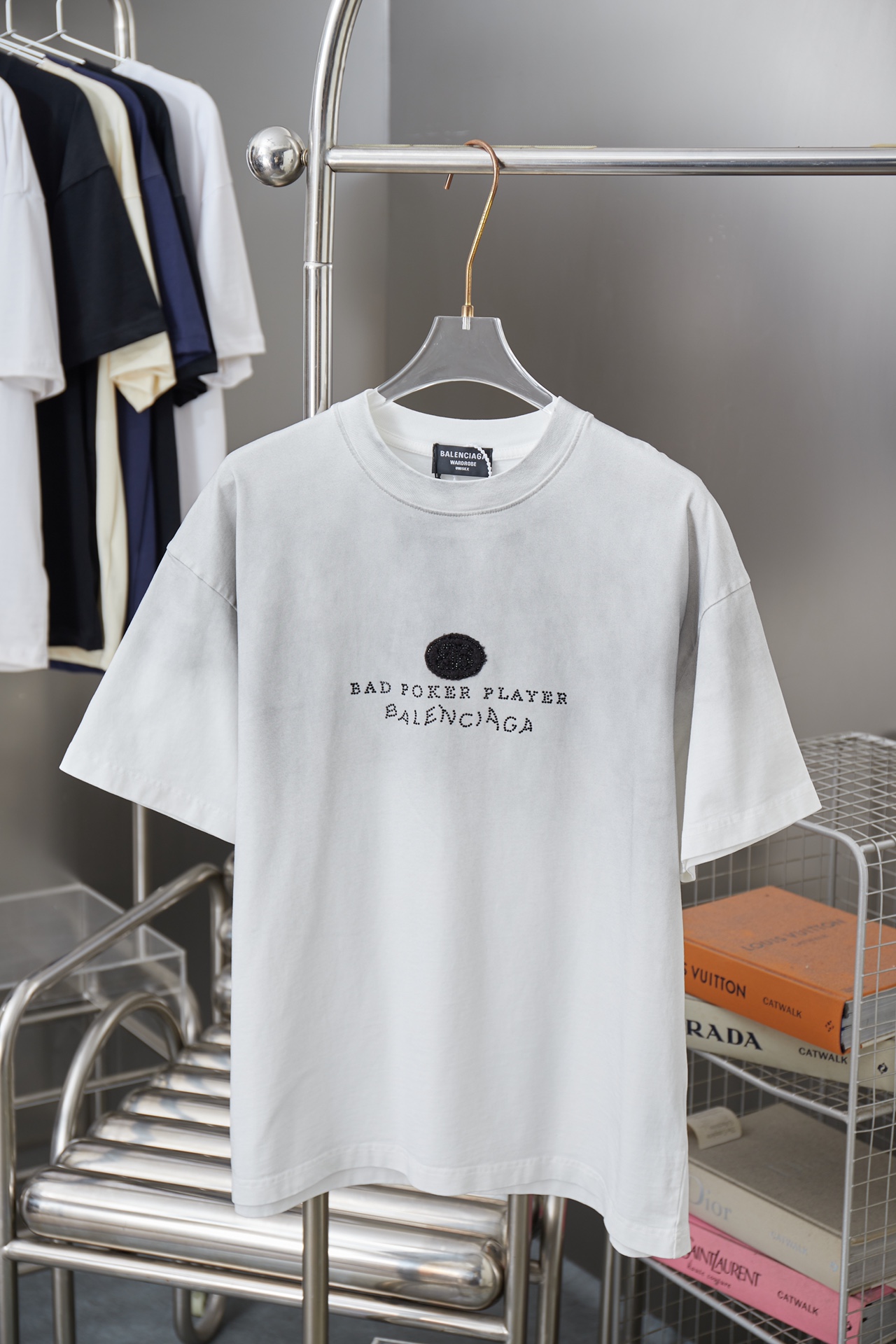 발렌시아가 남성 반팔 26SS 49171