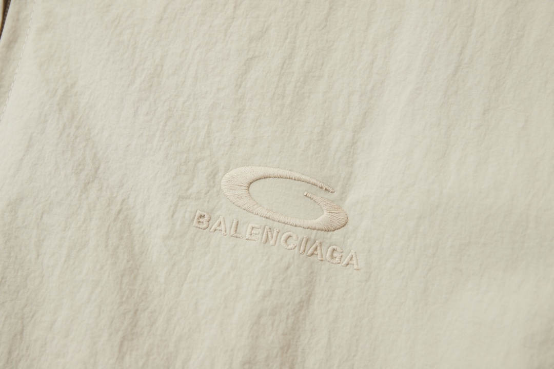 Balenciaga 巴黎世家 𝘽𝘼𝙇𝙀𝙉𝘾𝙄𝘼𝙂𝘼 BLCG 26SS 71前后半环字母刺绣运动套装