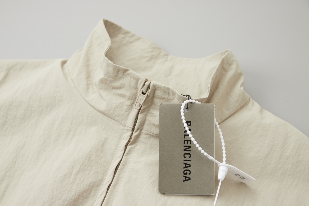 Balenciaga 巴黎世家 𝘽𝘼𝙇𝙀𝙉𝘾𝙄𝘼𝙂𝘼 BLCG 26SS 71前后半环字母刺绣运动套装