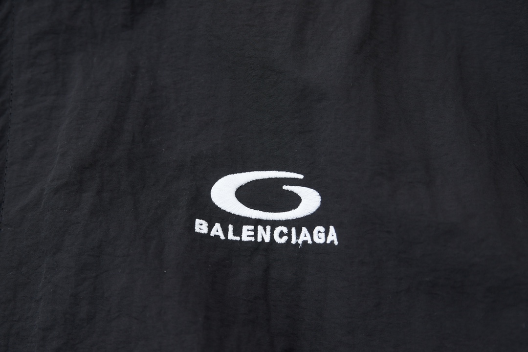 Balenciaga 巴黎世家 𝘽𝘼𝙇𝙀𝙉𝘾𝙄𝘼𝙂𝘼 BLCG 26SS 71前后半环字母刺绣运动套装