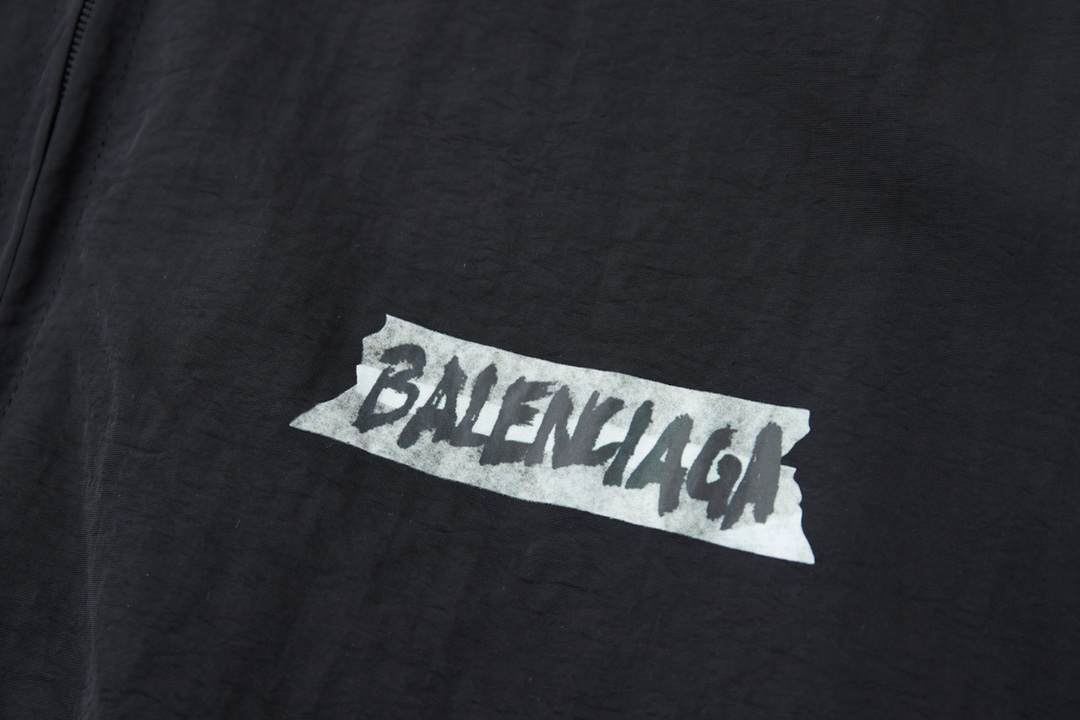 Balenciaga 巴黎世家 𝘽𝘼𝙇𝙀𝙉𝘾𝙄𝘼𝙂𝘼 BLCG 26SS 71白胶带印花运动套装