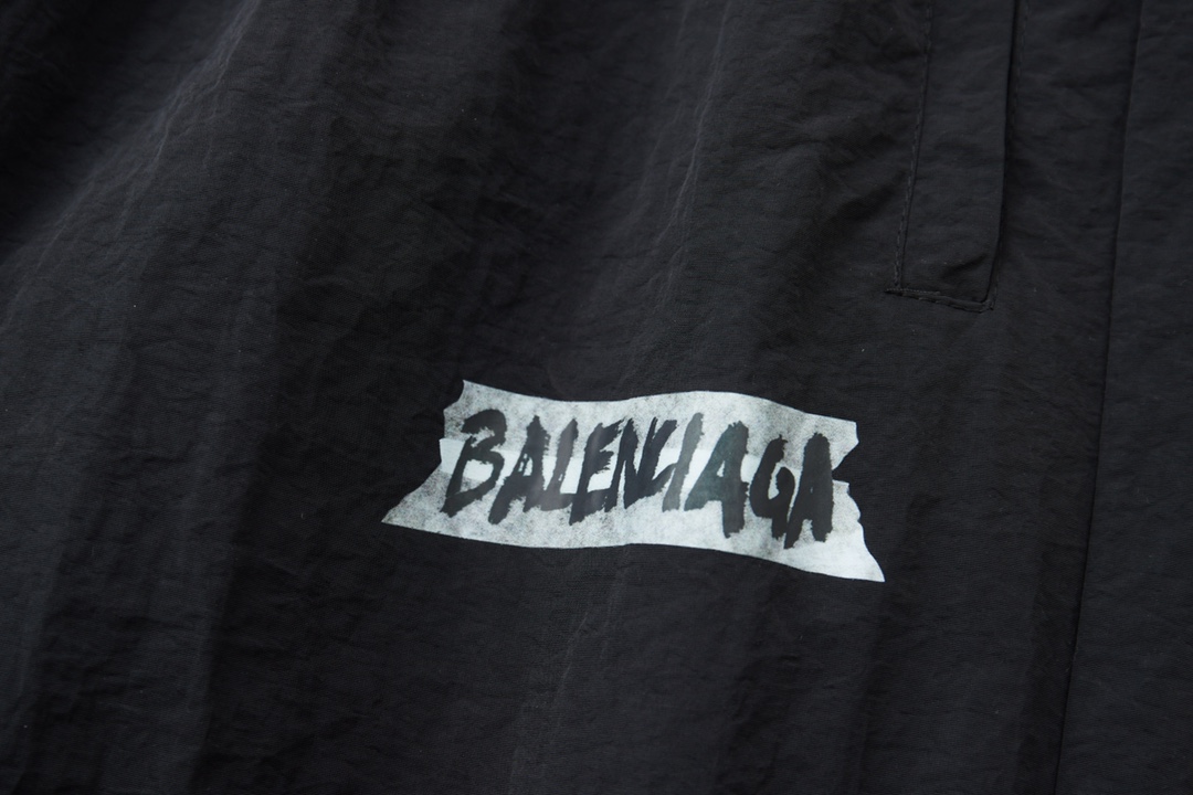 Balenciaga 巴黎世家 𝘽𝘼𝙇𝙀𝙉𝘾𝙄𝘼𝙂𝘼 BLCG 26SS 71白胶带印花运动套装