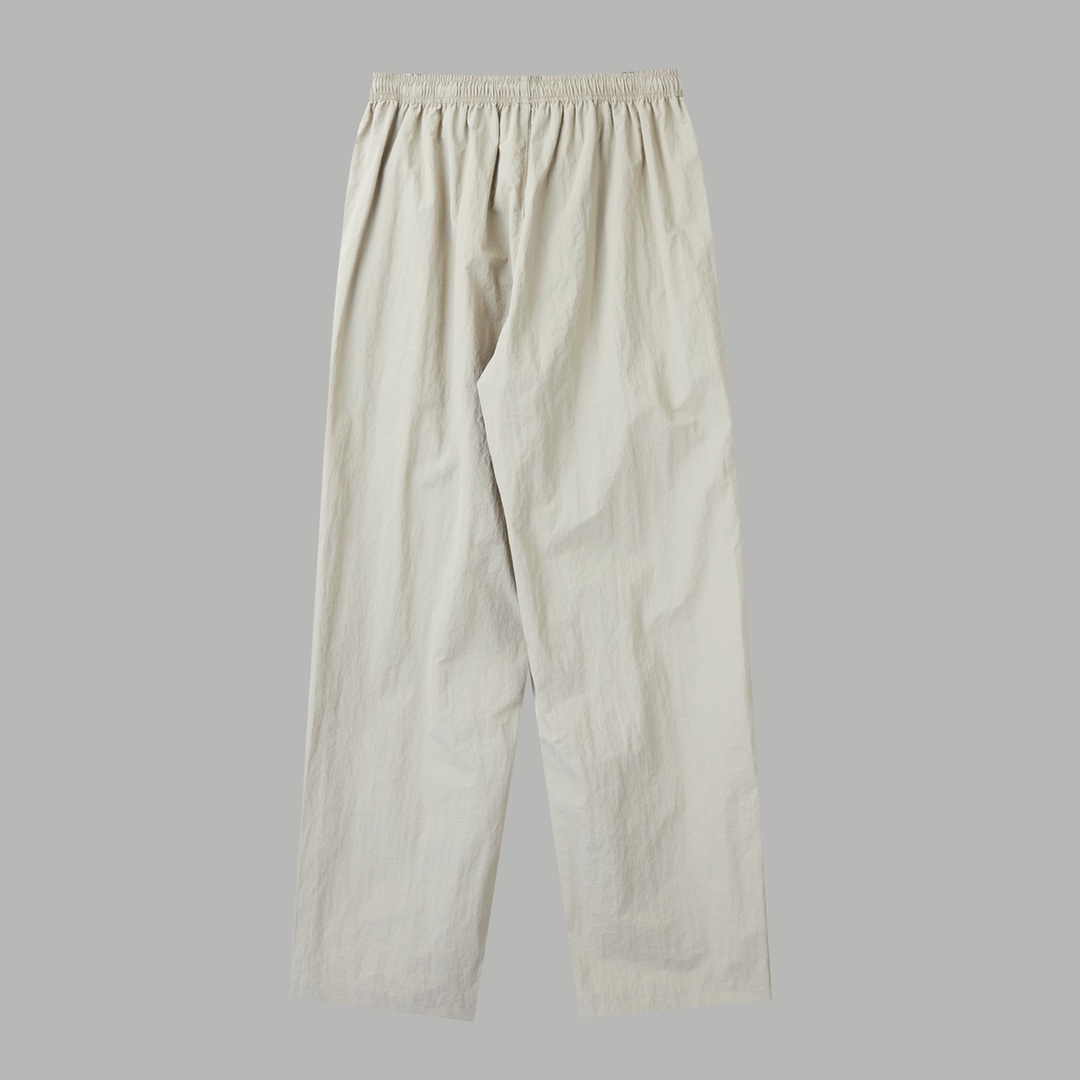 Balenciaga 巴黎世家 𝘽𝘼𝙇𝙀𝙉𝘾𝙄𝘼𝙂𝘼 BLCG 26SS 71前后半环字母刺绣运动套装