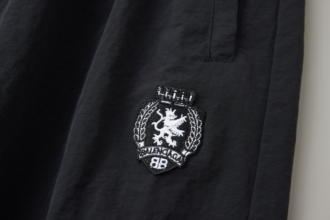 Balenciaga 巴黎世家 𝘽𝘼𝙇𝙀𝙉𝘾𝙄𝘼𝙂𝘼 BLCG 26SS 77 3M曼联刺绣运动套装