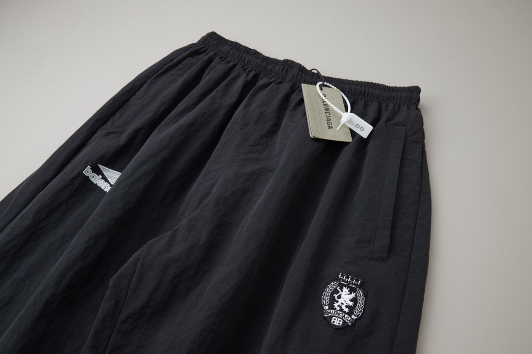 Balenciaga 巴黎世家 𝘽𝘼𝙇𝙀𝙉𝘾𝙄𝘼𝙂𝘼 BLCG 26SS 77 3M曼联刺绣运动套装