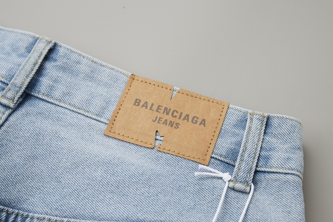 Balenciaga Balenciaga巴黎世家 SS26春季阔腿低腰破洞 牛仔裤
