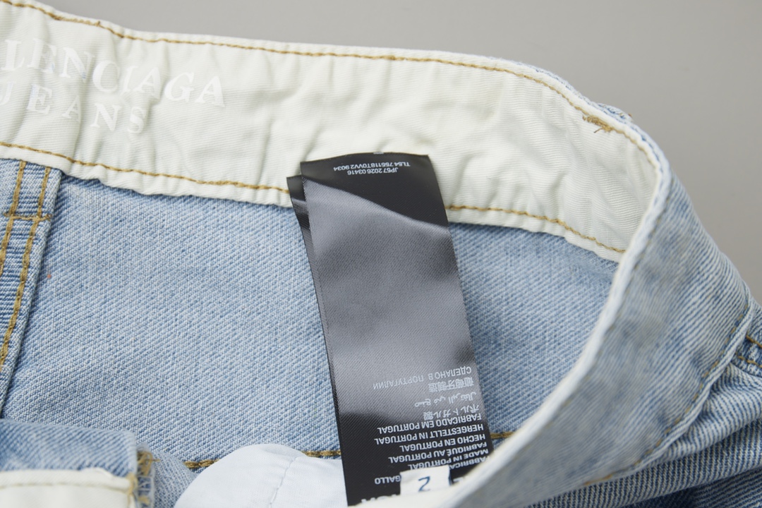 Balenciaga Balenciaga巴黎世家 SS26春季阔腿低腰破洞 牛仔裤