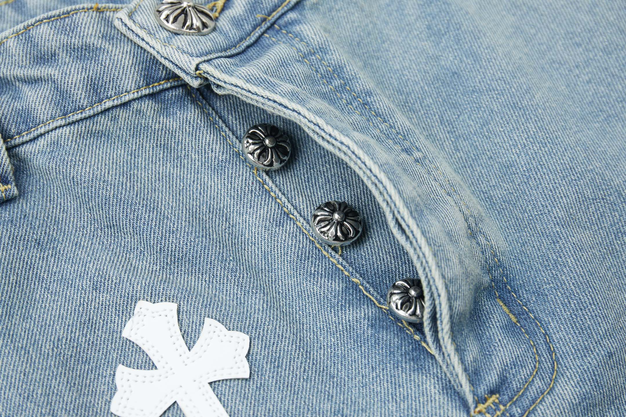 Chrome Hearts 克罗心十字架牛仔短裤​​