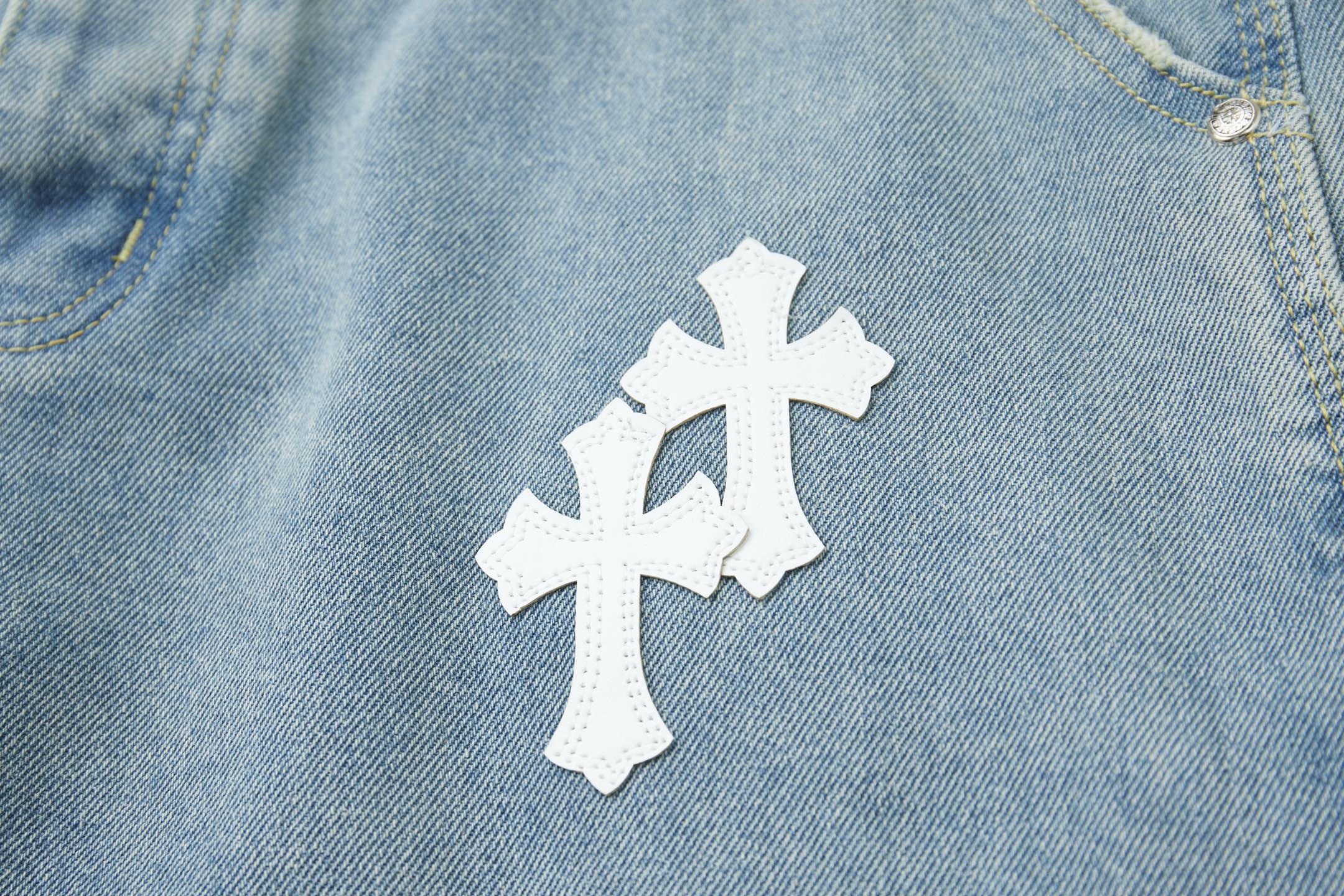 Chrome Hearts 克罗心十字架牛仔短裤​​