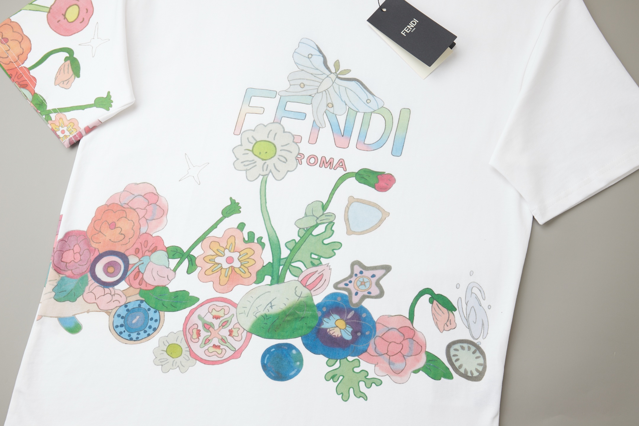 Unknown FD26SS早春新款 蝴蝶花芬印花短袖