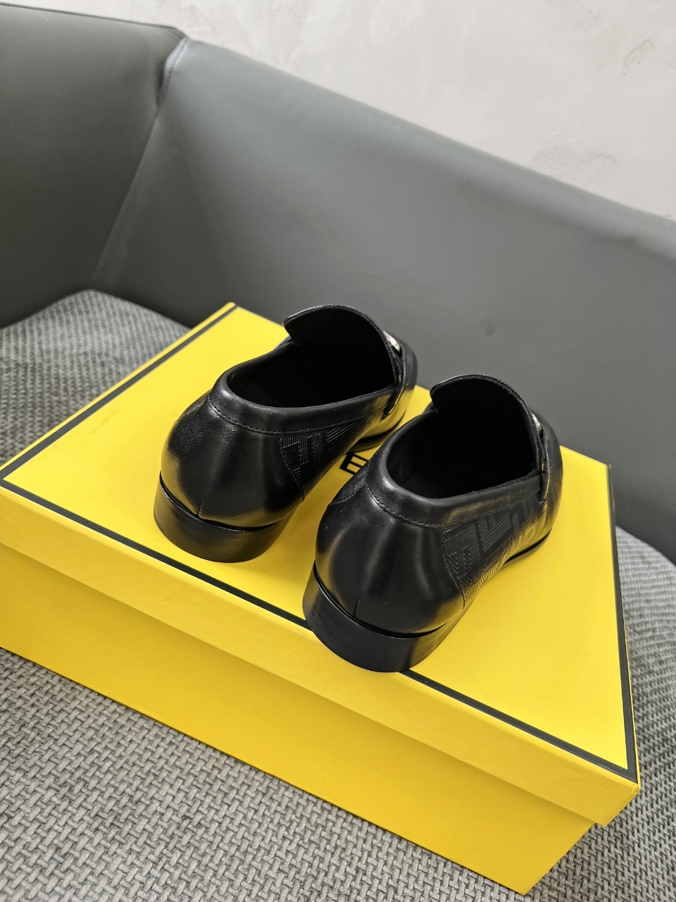 Fendi Style Black Leather Men's Shoes style reference detail image 5 from source 781705