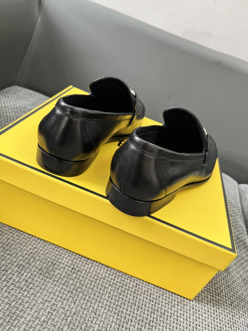 Fendi Style Black Leather Men's Shoes style reference detail image 7 from source 781708