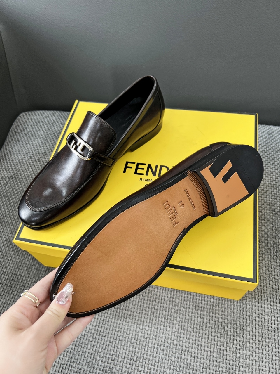 Fendi Style Black Leather Men's Shoes style reference detail image 9 from source 781704