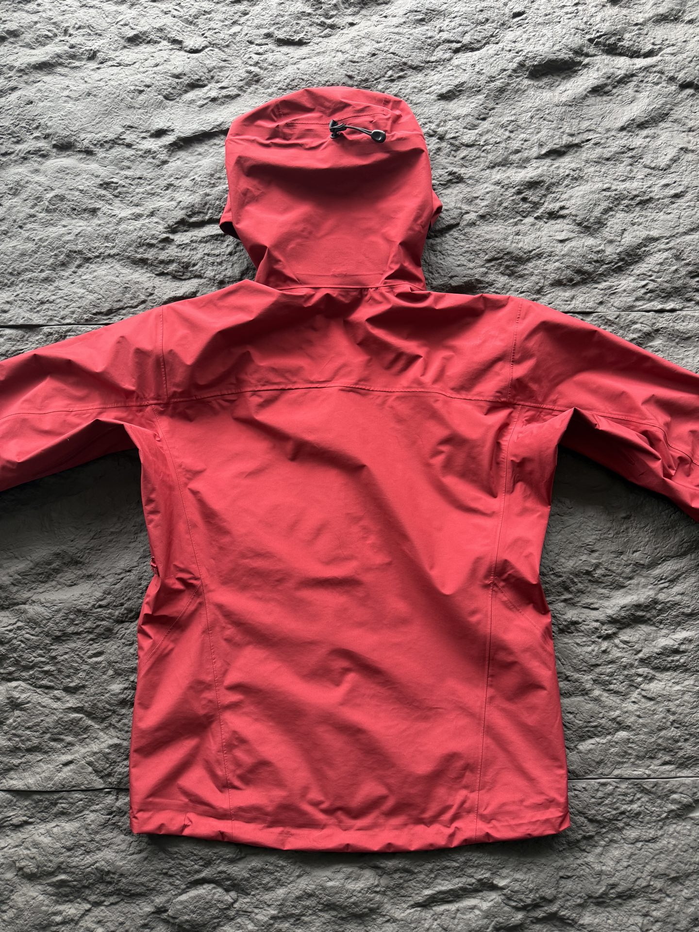 Alternative view of Windbreaker 12683