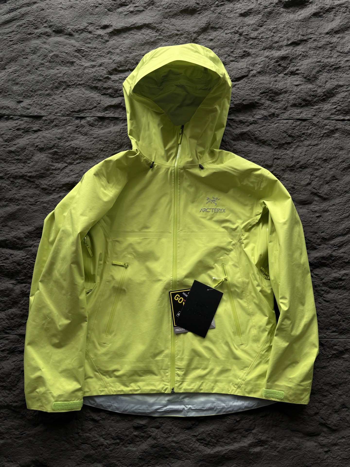 Windbreaker 12684