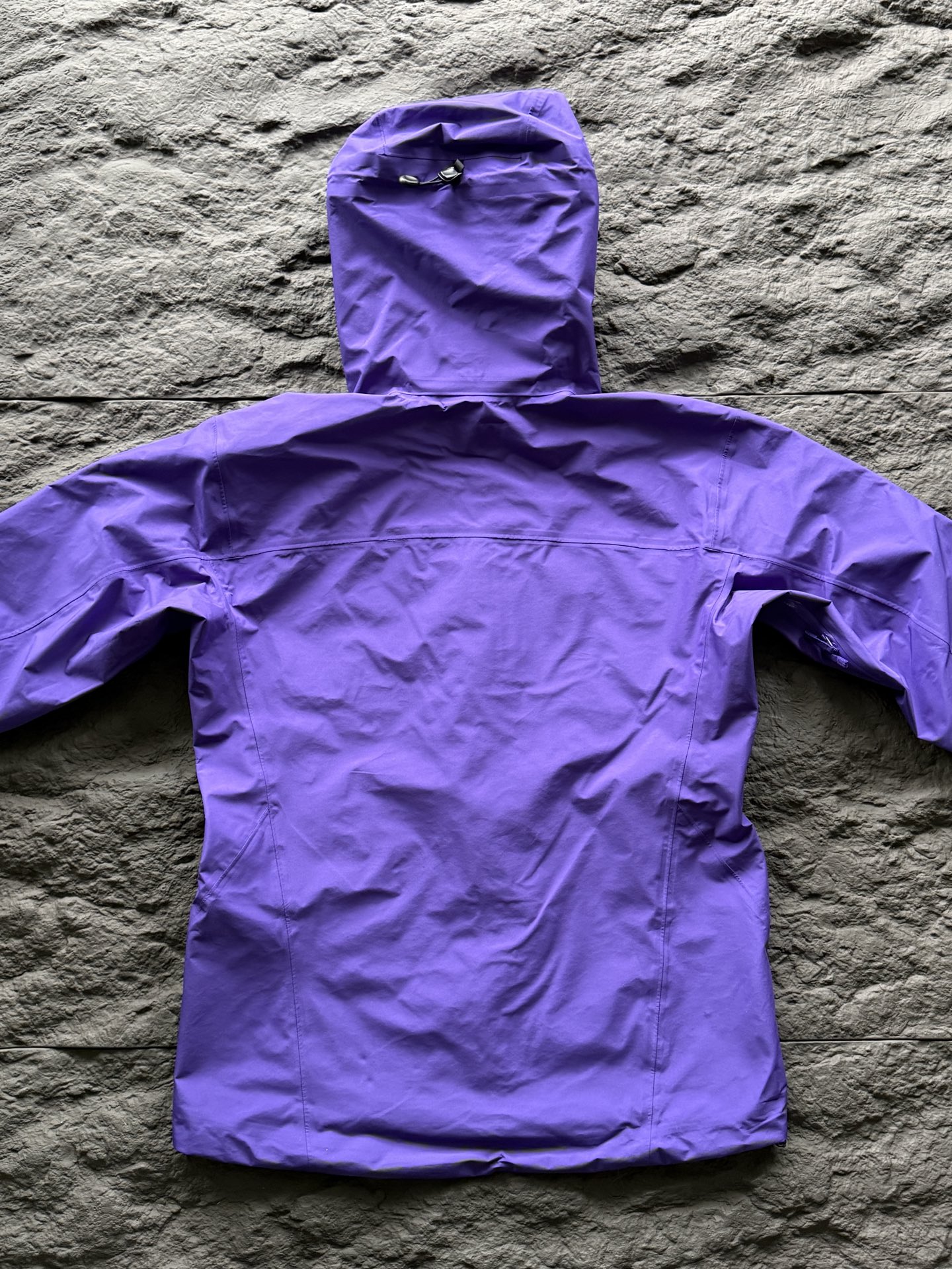 Alternative view of Windbreaker 12688
