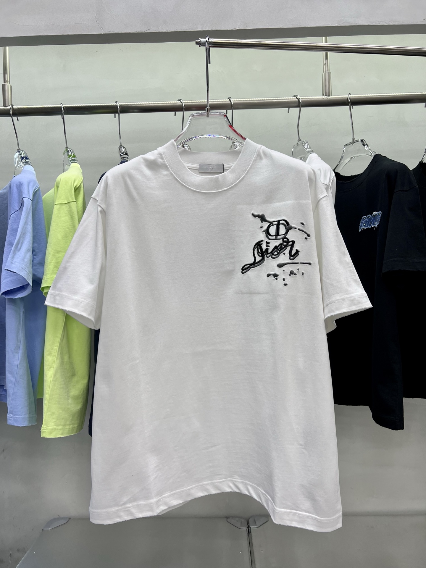 P115 Dio 2026 Camiseta de manga corta con cuello redondo de 320 g, lavada y desgastada, bordada, estilo nuevo de verano…