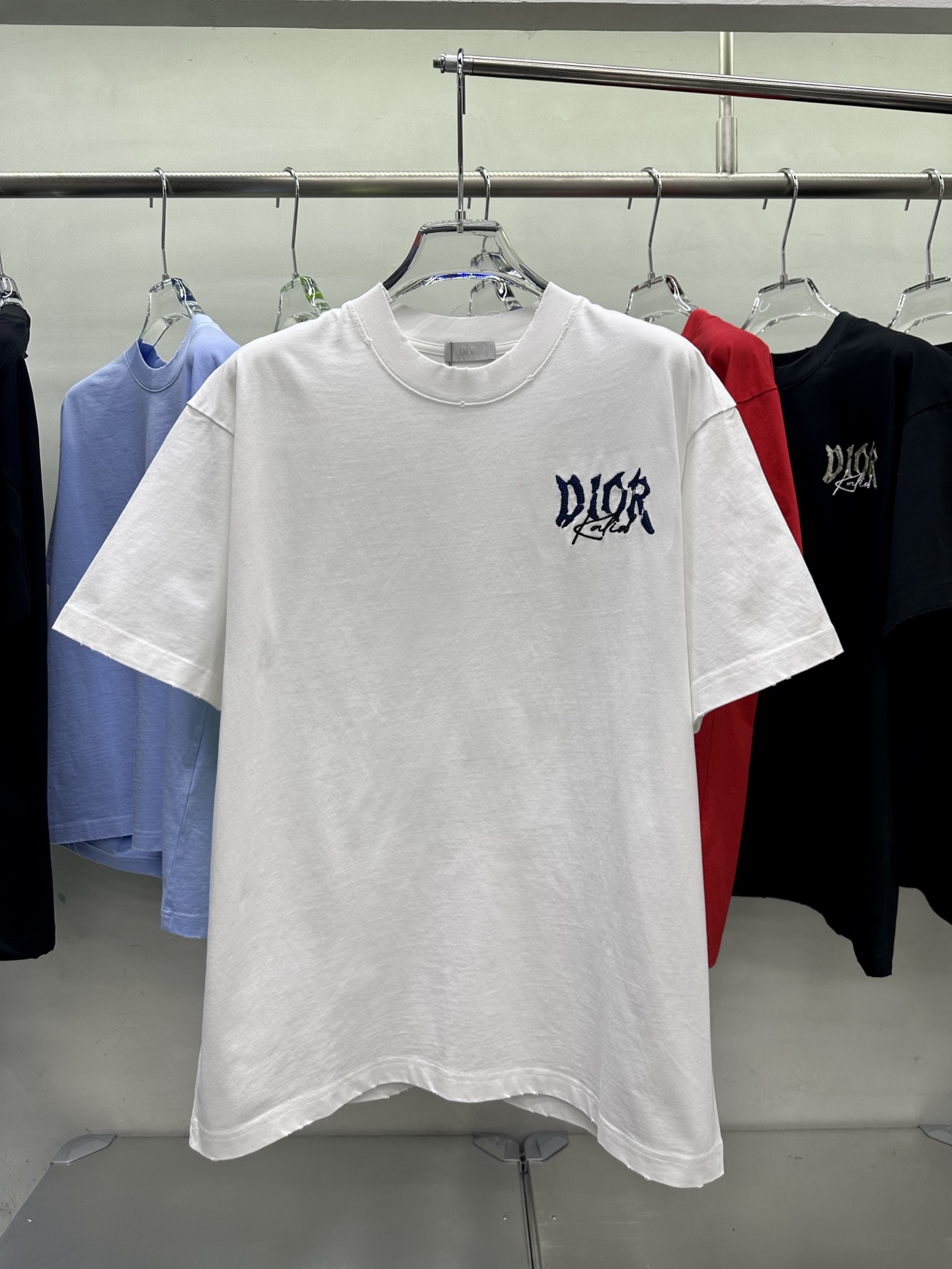 P115Dio 2026 bordado de parche de nuevo estilo, camiseta de manga corta con cuello redondo de 320 g lavada y usada, exc…