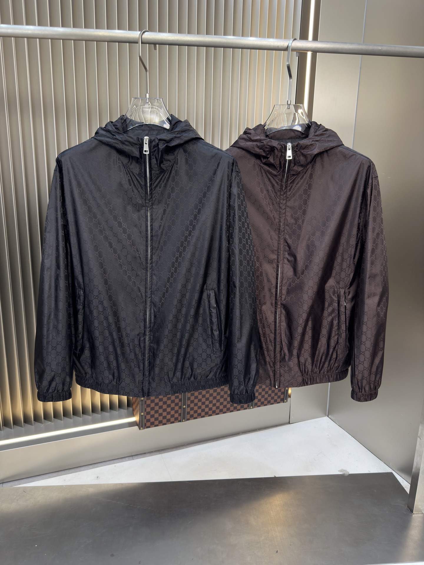 NO:515509,New autumn and winter jackets Original 1:1 custom hardware accessories are fully imported and customized. Welcome to counter comparison. Super soft Super heavy fabrics have a perfect fit. Pay attention to the super comfortable fabric. Exclusive model. Non-market goods. Same size for men and women. M-XXXL,, jackets & coats, alexander wang19860909秋冬新款夹克 原版1:1订制五金配件全进口原版定制 欢迎专柜对比 超柔软 超级重面料做工杠杠的版型完美 注意面料超舒服 独家款 非市场货 男女同款尺码M一XXXL,,jackets & coats,alexander wang,Men's clothing