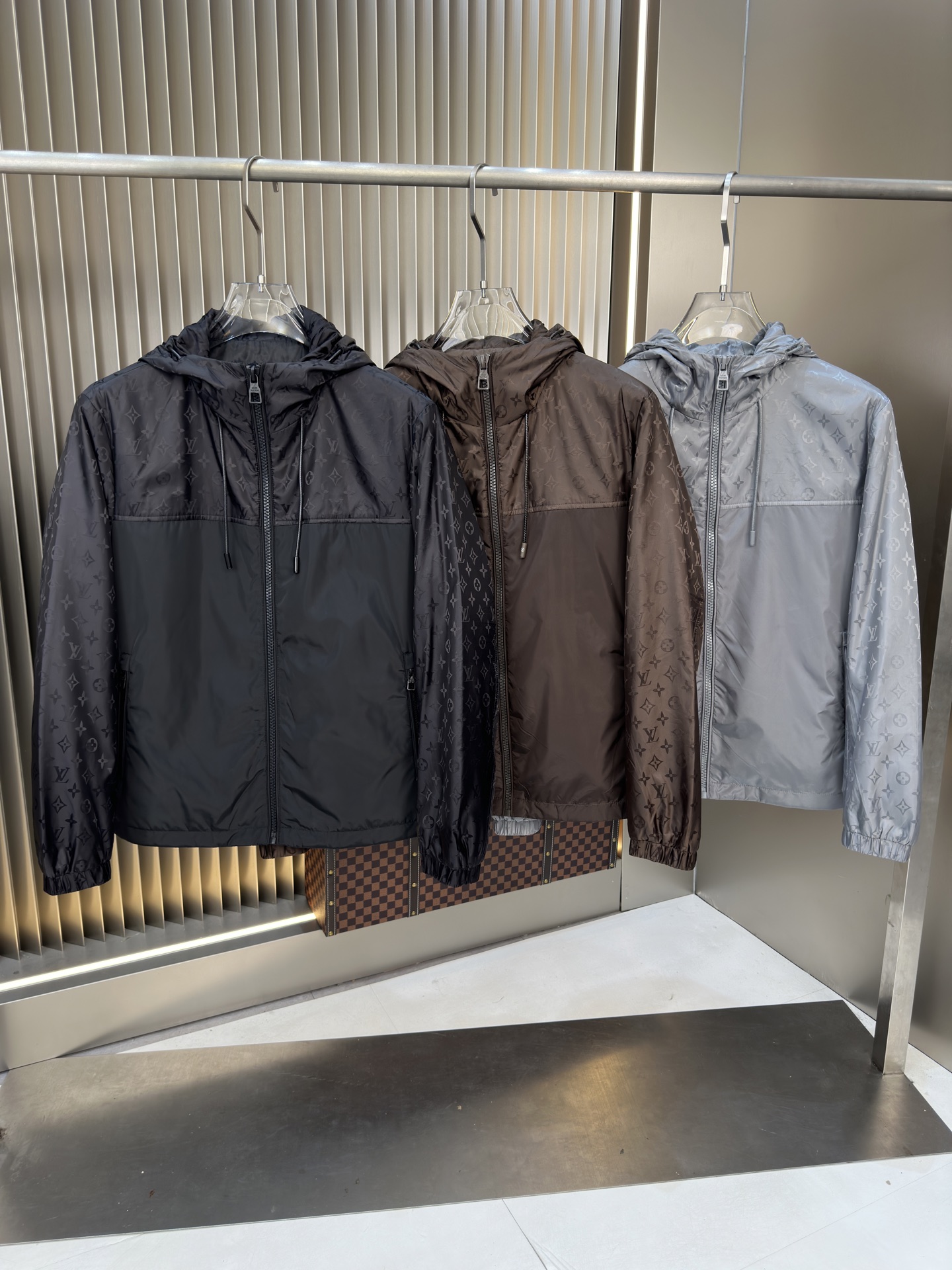 NO:474917,2025 autumn and winter new jacket Original 1:1 custom hardware accessories are fully imported and customized. Welcome to counter comparison. Super soft Super heavy fabric has a perfect fit. Pay attention to the super comfortable fabric. Exclusive model. Non-market goods. Same size for men and women. M-XXXL,, jackets & coats, alexander wang198609092025秋冬新款夹克 原版1:1订制五金配件全进口原版定制 欢迎专柜对比 超柔软 超级重面料做工杠杠的版型完美 注意面料超舒服 独家款 非市场货 男女同款尺码M一XXXL,,jackets & coats,alexander wang,Men's clothing