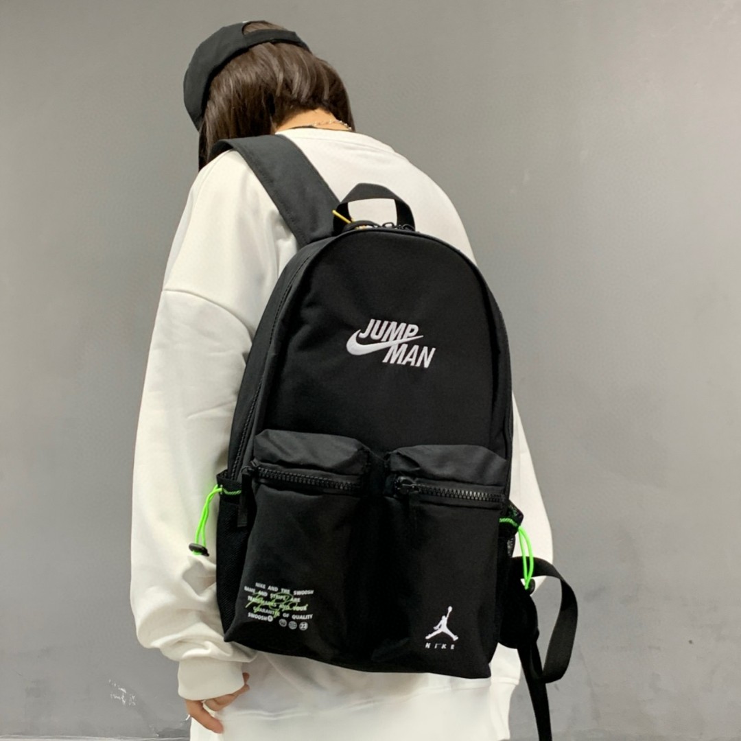 This Nike unisex large-pocket backpack looks absolutely stunning - Bag 2