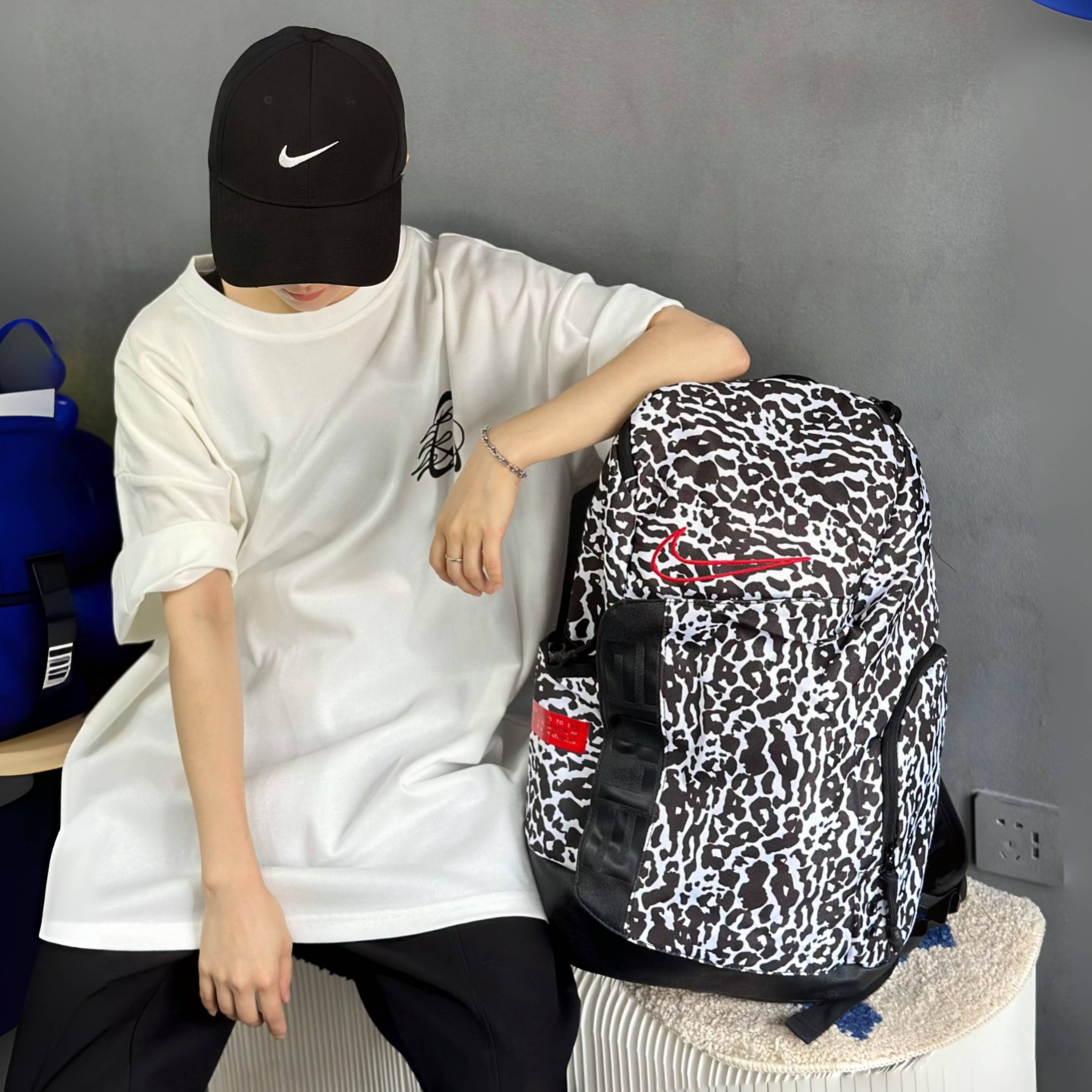 Nike Air Cushion Embroidered Swoosh Elite Backpack / Large-Capacity - Bag 8