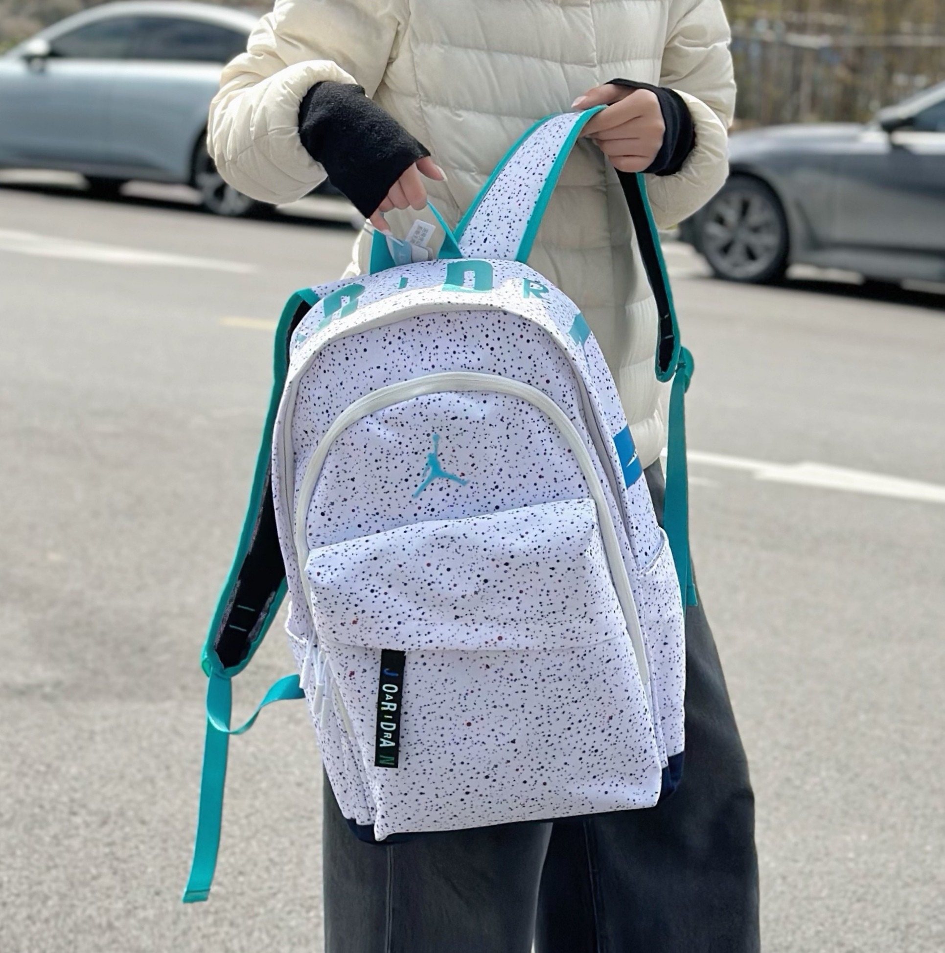 Alternative view of Shoulder Bag 04517