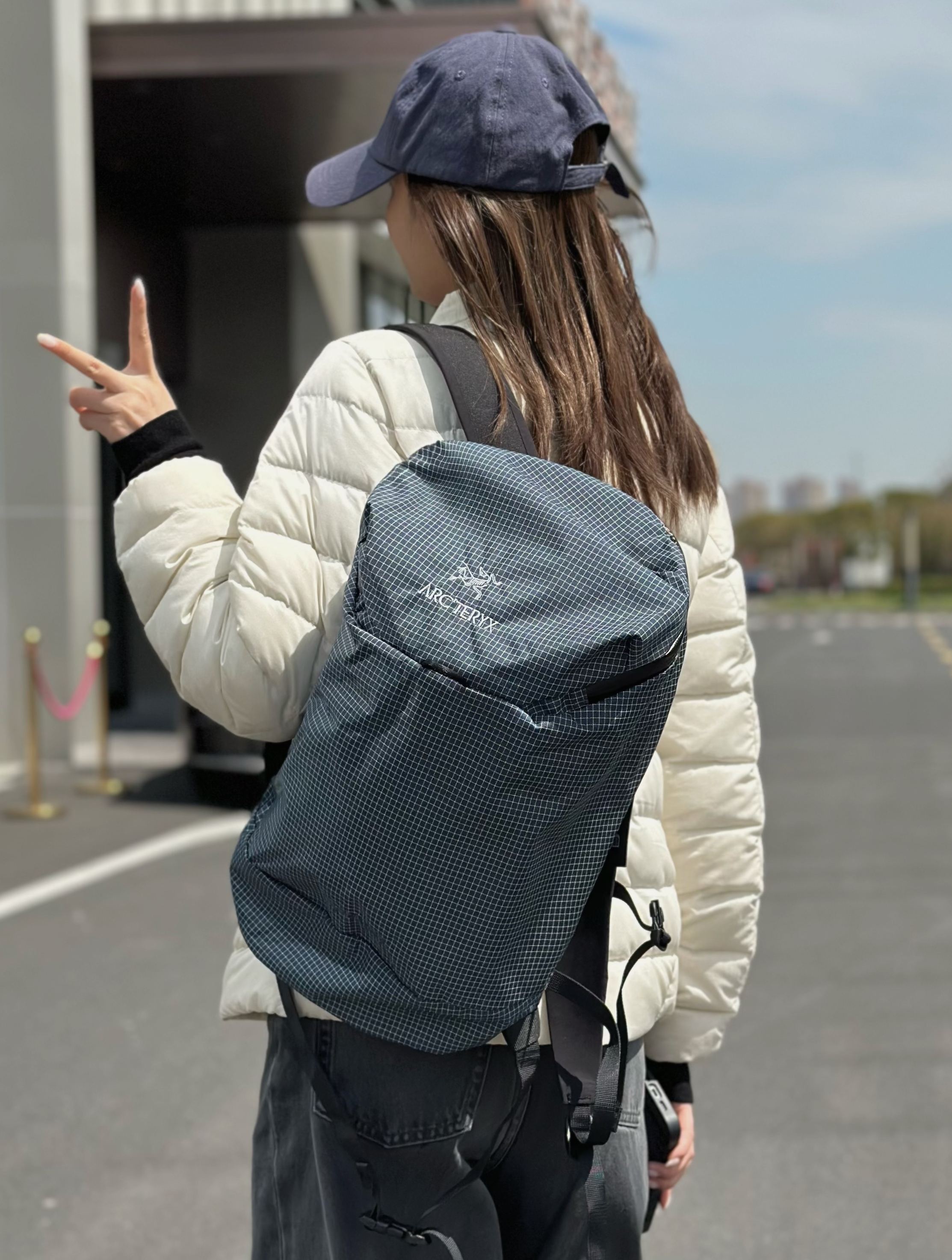 Alternative view of Shoulder Bag 04515