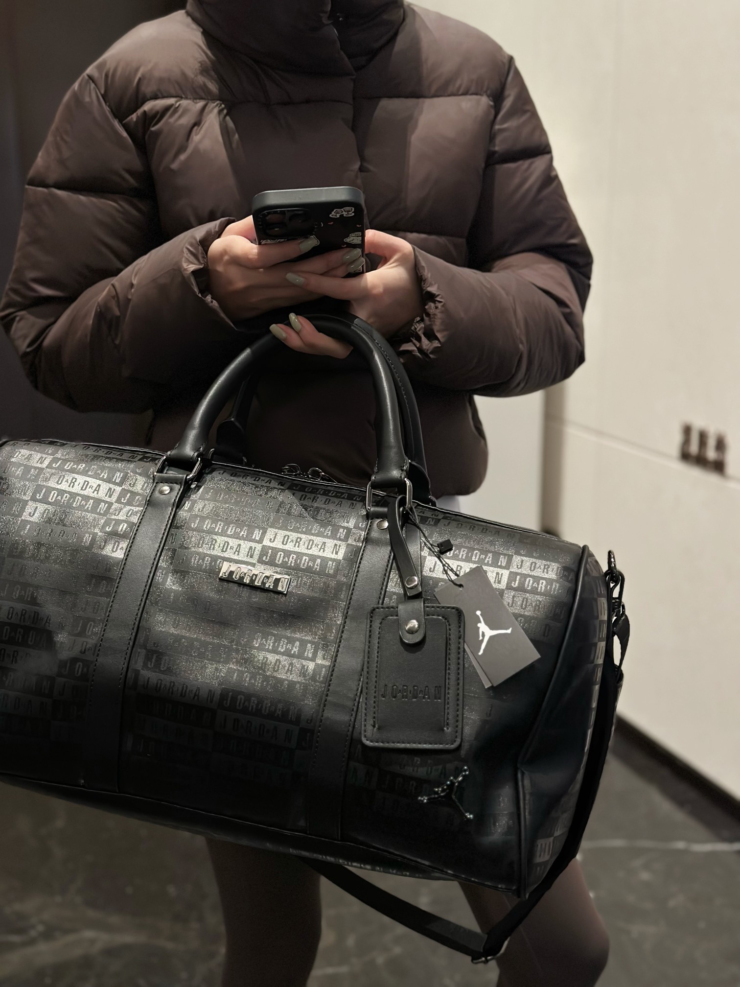 Alternative view of Shoulder Bag 04512