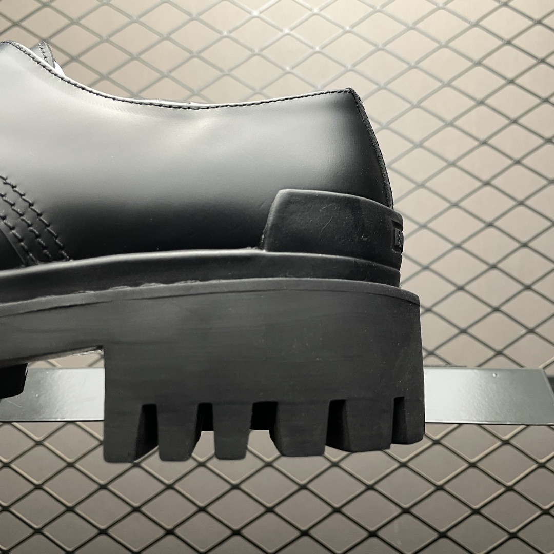 Balenciaga luxury designer shoes 4