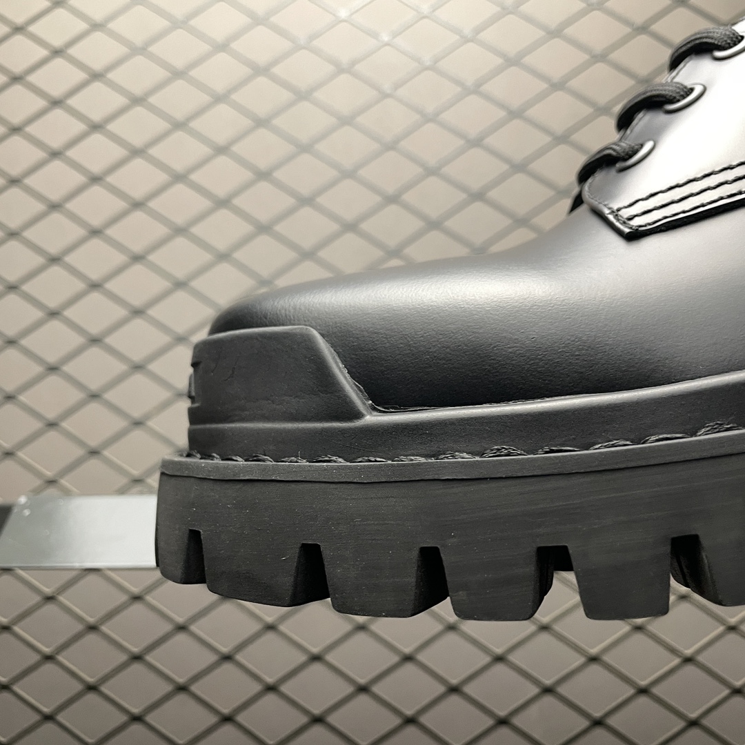 Balenciaga luxury designer shoes 6