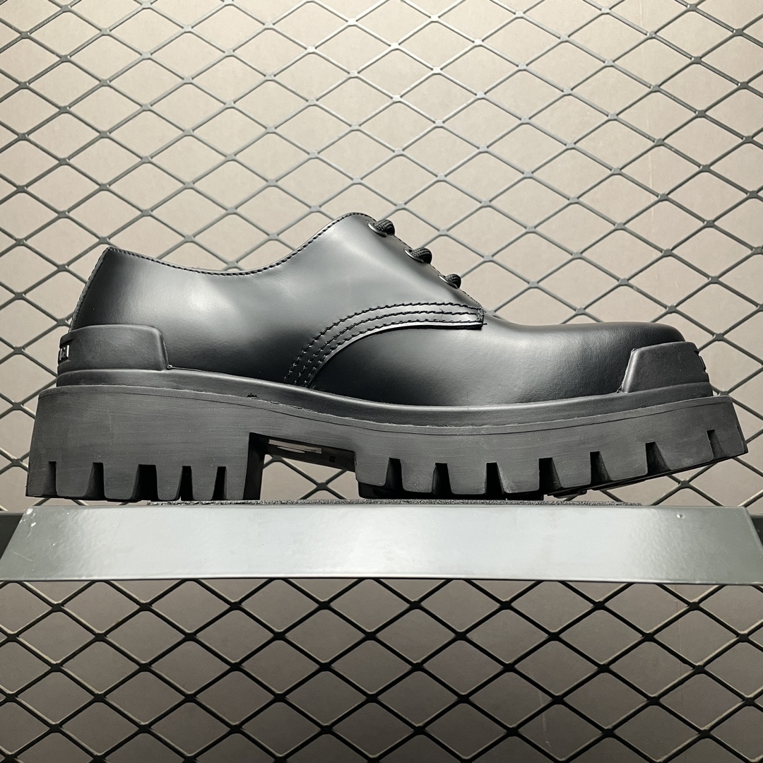 Balenciaga luxury designer shoes 3