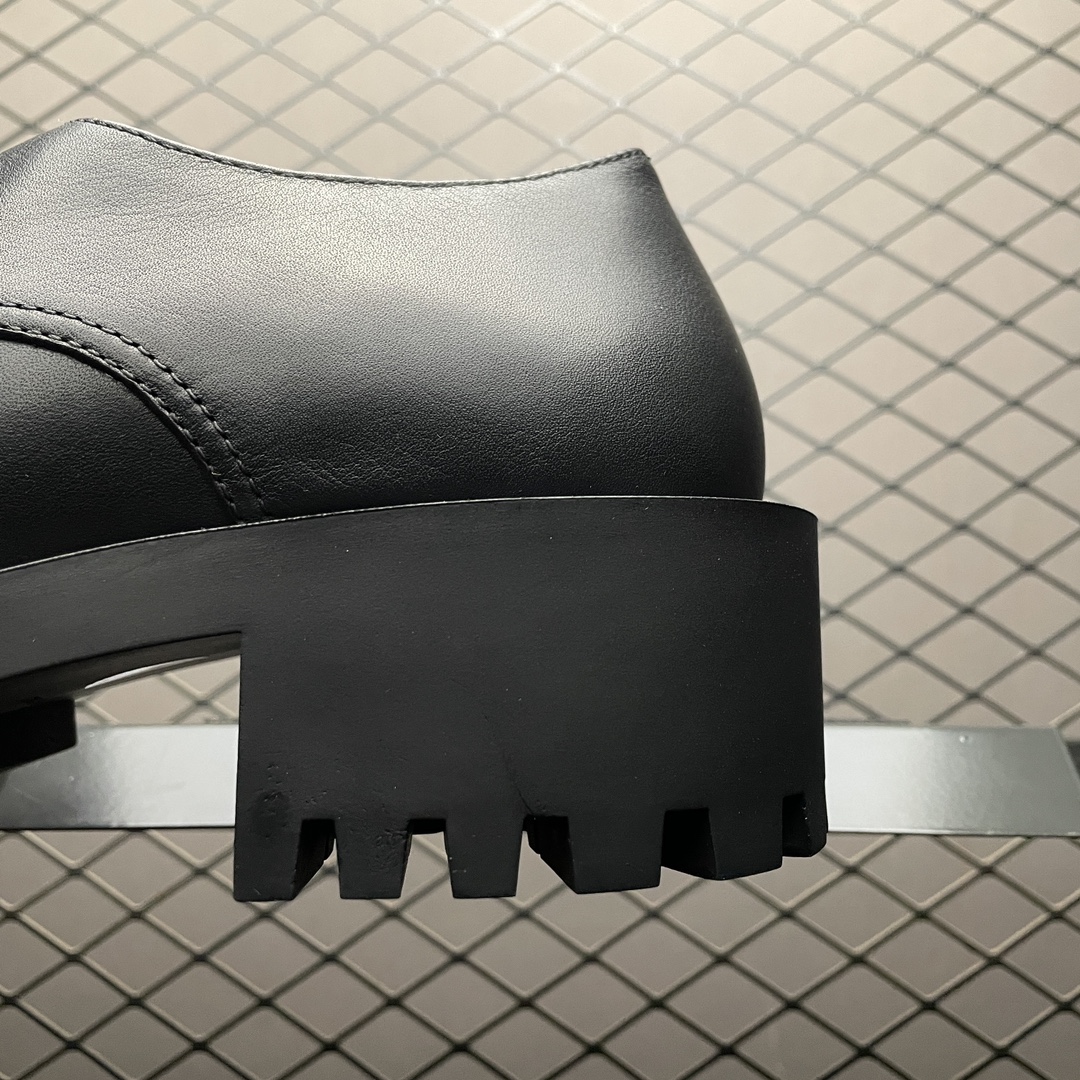 Balenciaga luxury designer shoes 4