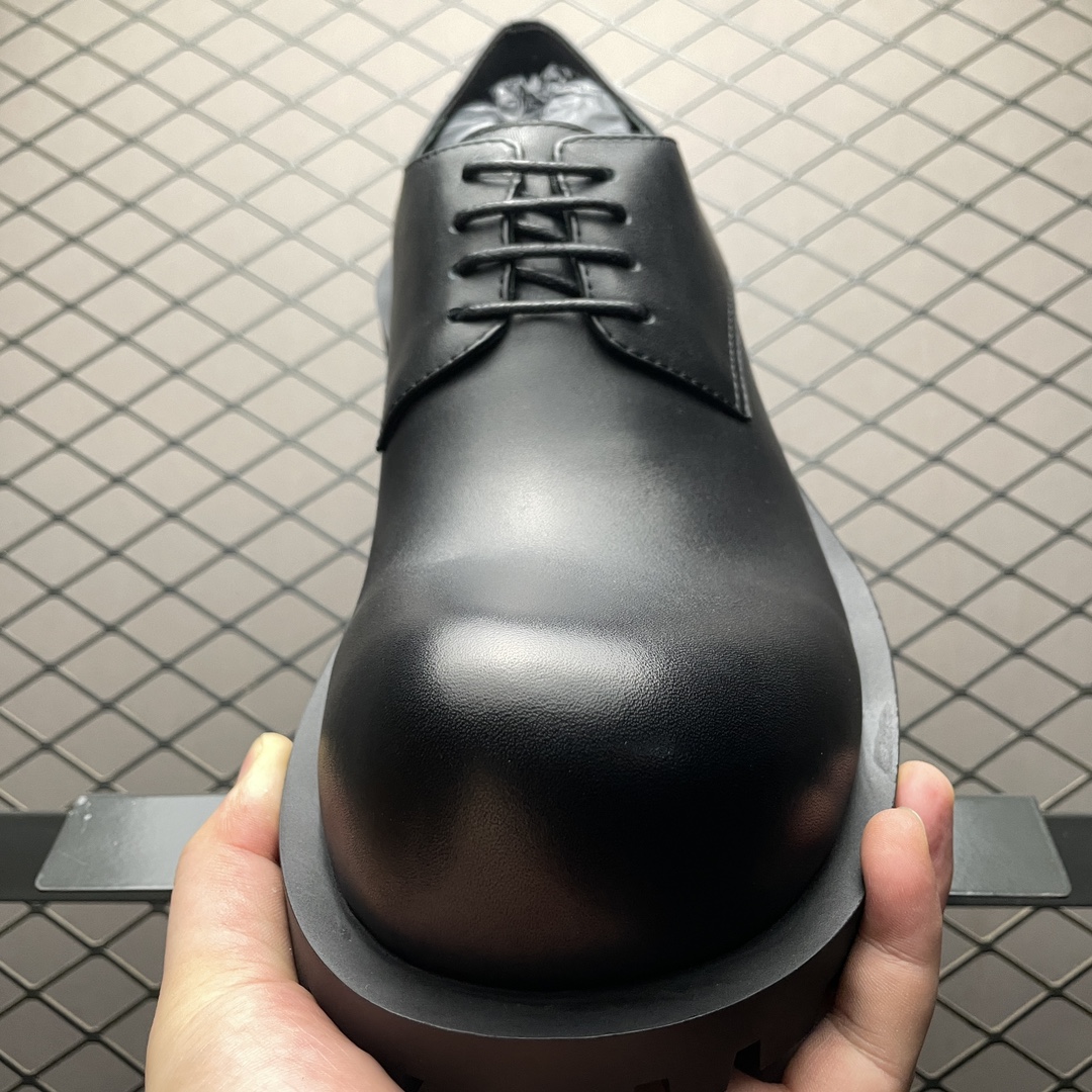 Balenciaga luxury designer shoes 9