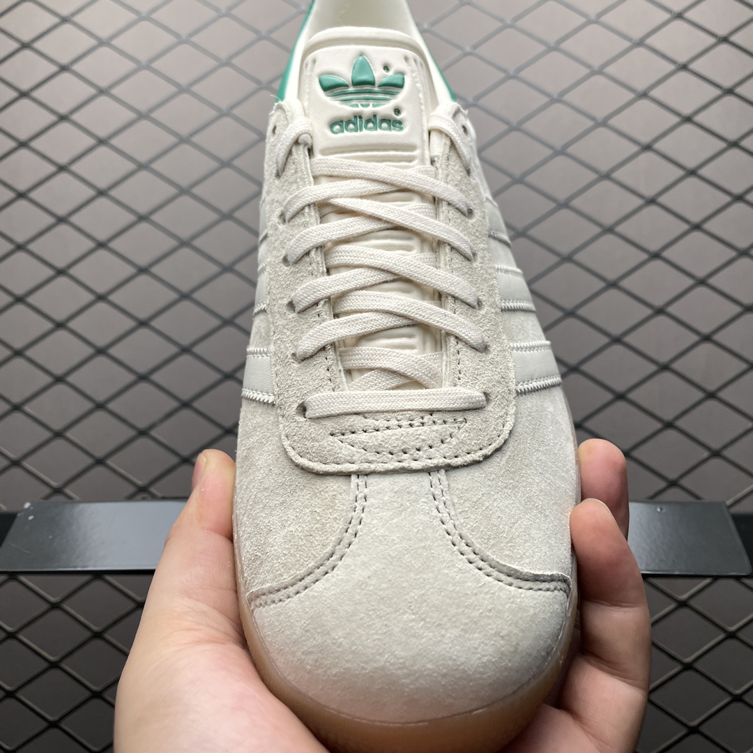 adidas Gazelle Low-Top Sneakers - Comprehensive 9