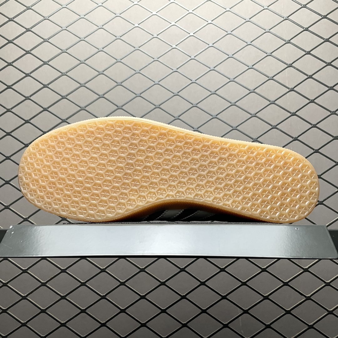 AD 阿迪 Gazelle 低帮运动休闲板鞋 IF3233 尺码:35 36 36.5 37 38 38.5 39 40 40.5 41 42 5