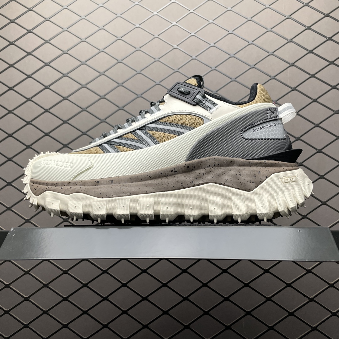 💰820 純原Moncler 盟可睞/蒙口 Trailgrip GTX 抗撕裂材質山地戶外鞋  鞋身採用Cordura防撕裂尼龍/Gore-Tex防水材質 中底內建全掌碳板 支撐效能拉滿 側邊3M反光帶 鞋底搭載Vibram外底提供超強的