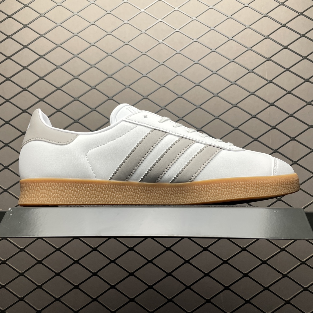 Adidas Gazelle Low-Top Sneakers - Comprehensive 3