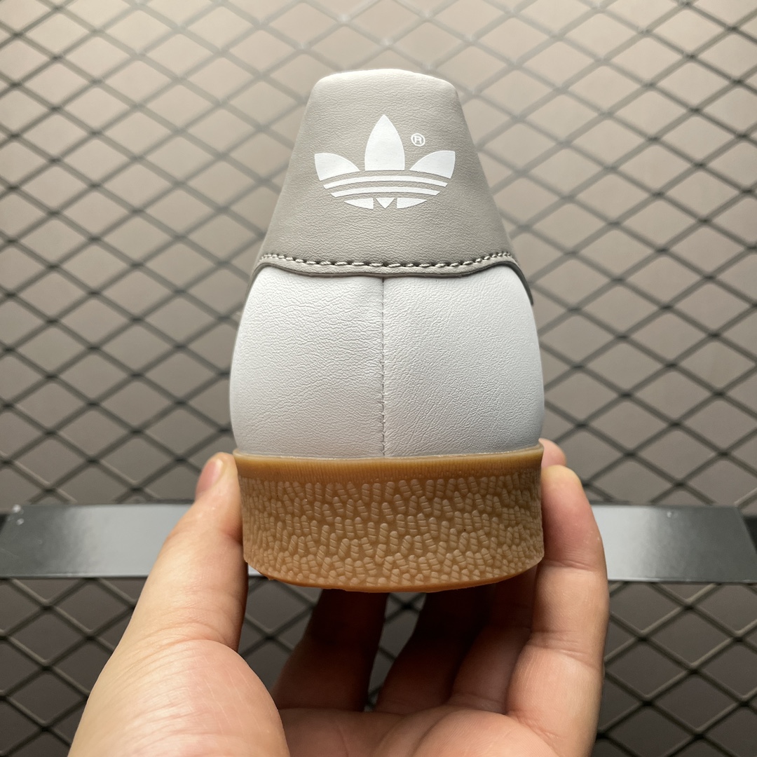 Adidas Gazelle Low-Top Sneakers - Comprehensive 2