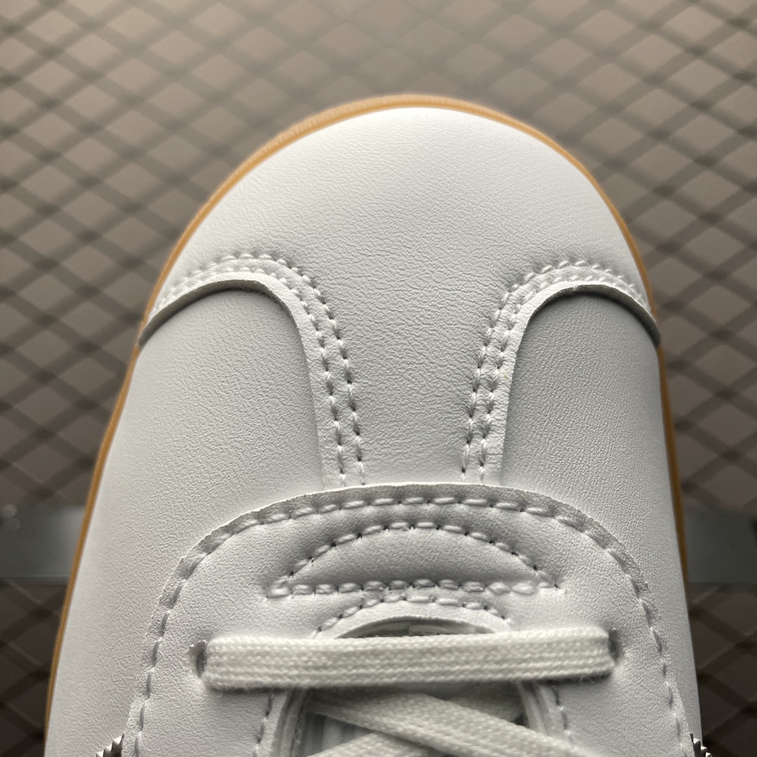 Adidas Gazelle Low-Top Sneakers - Comprehensive 7