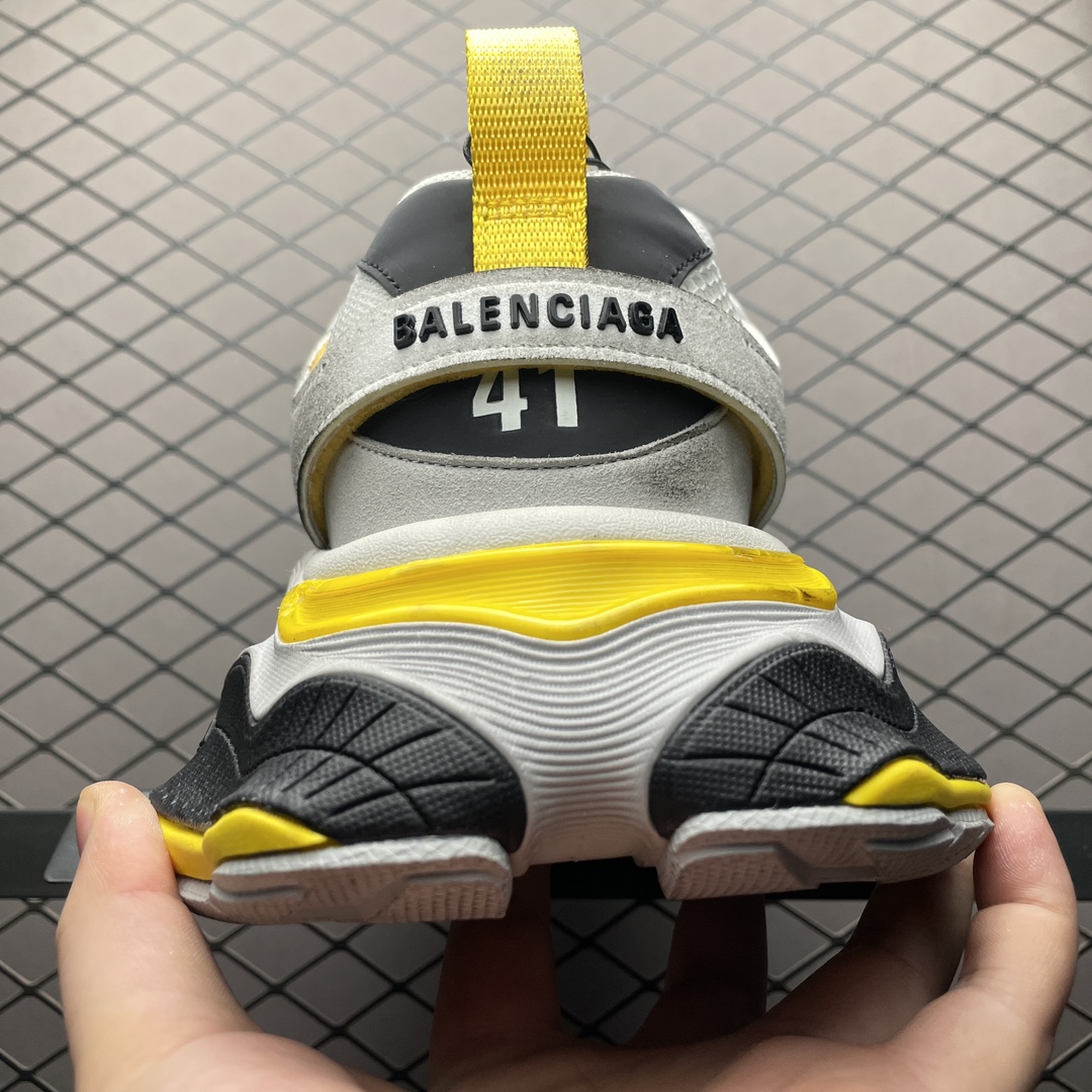 Balenciaga 巴黎世家 CARGO 圆头系带 巴黎十一代 新晋大厂XA 全鞋采用超细纤维和网布 目前市面唯一滚筒做旧 2