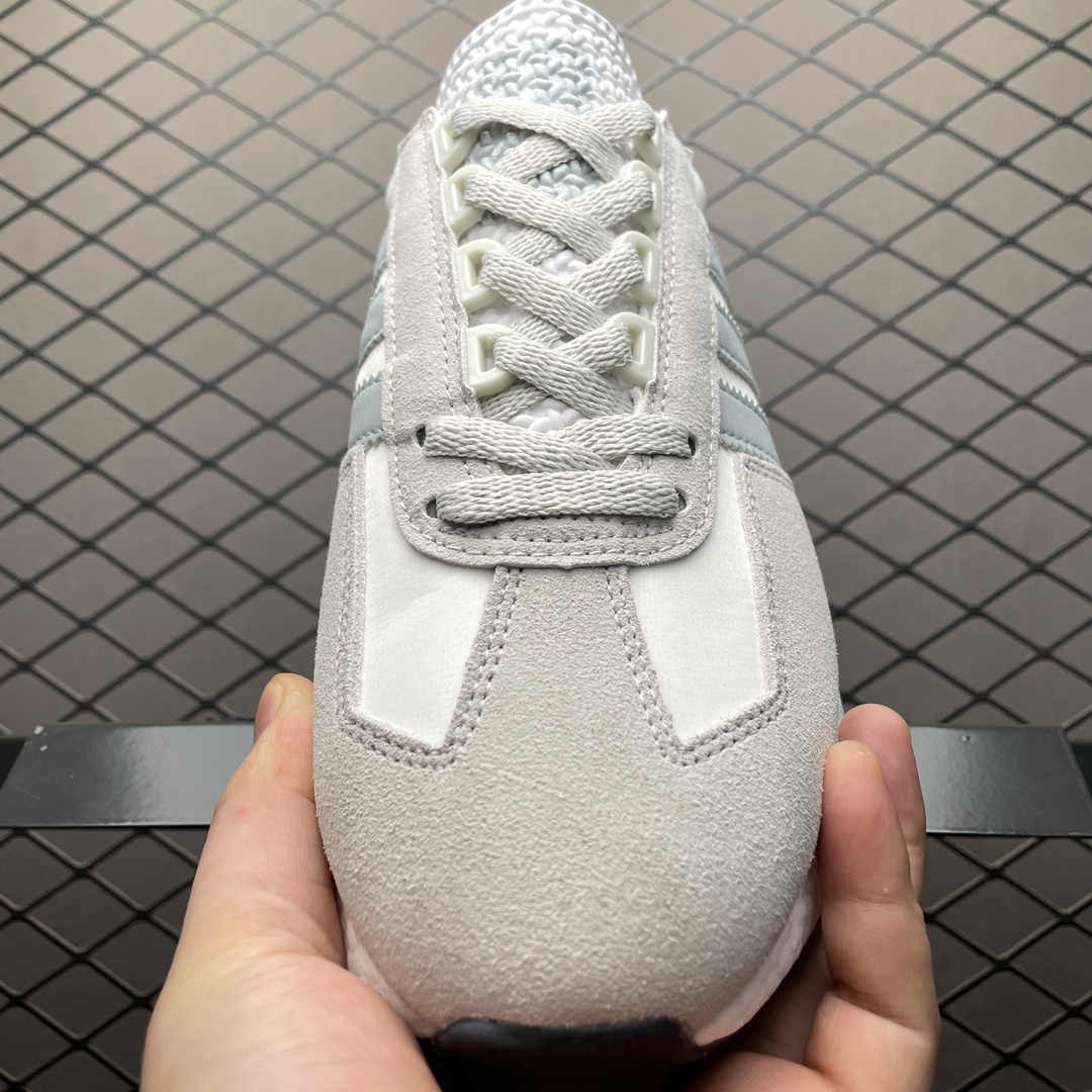adidas Retropy E5 Retro Lifestyle Running Shoes with BOOST Midsole - Comprehensive 9