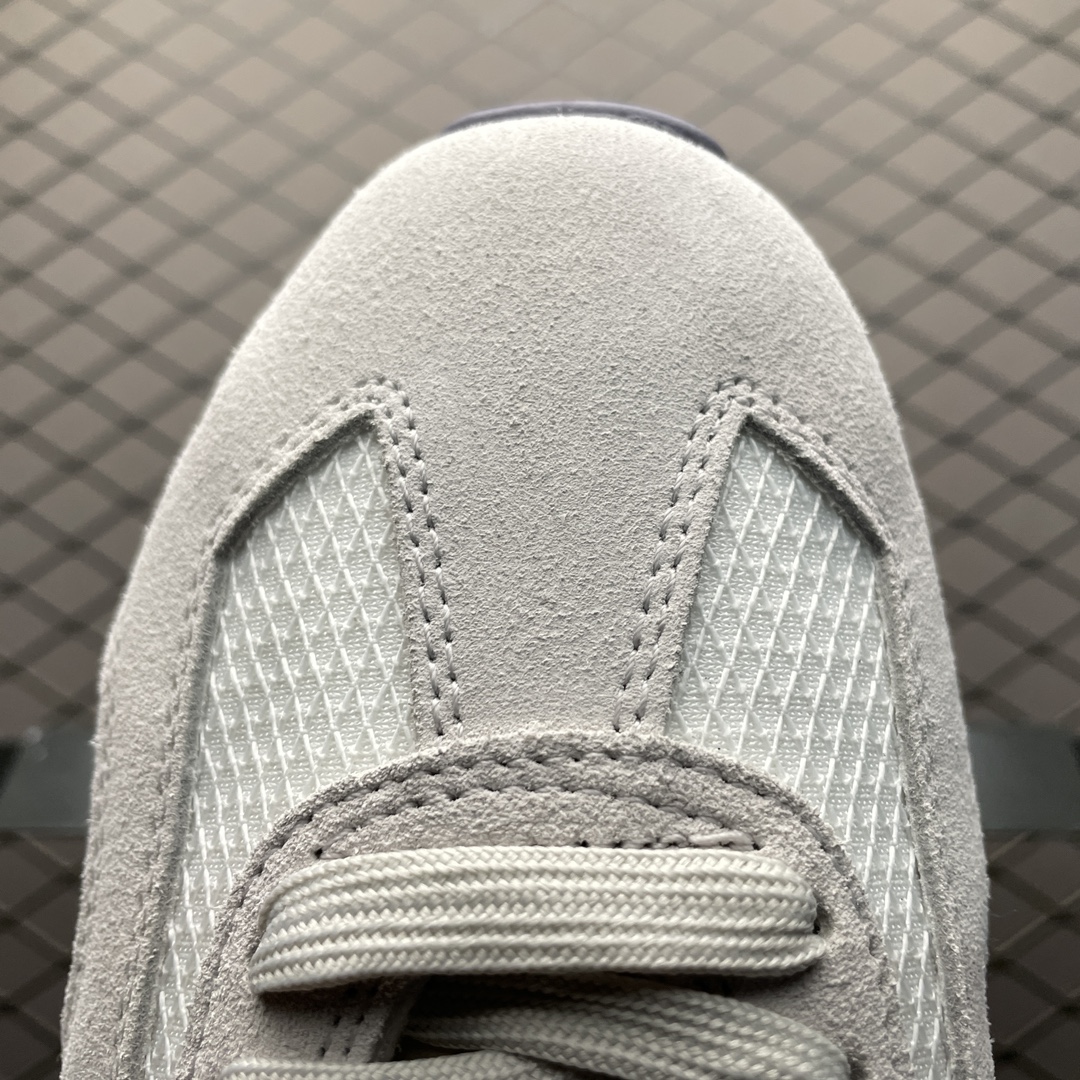 adidas Retropy E5 Retro Lifestyle Running Shoes with Boost Midsole - Comprehensive 7