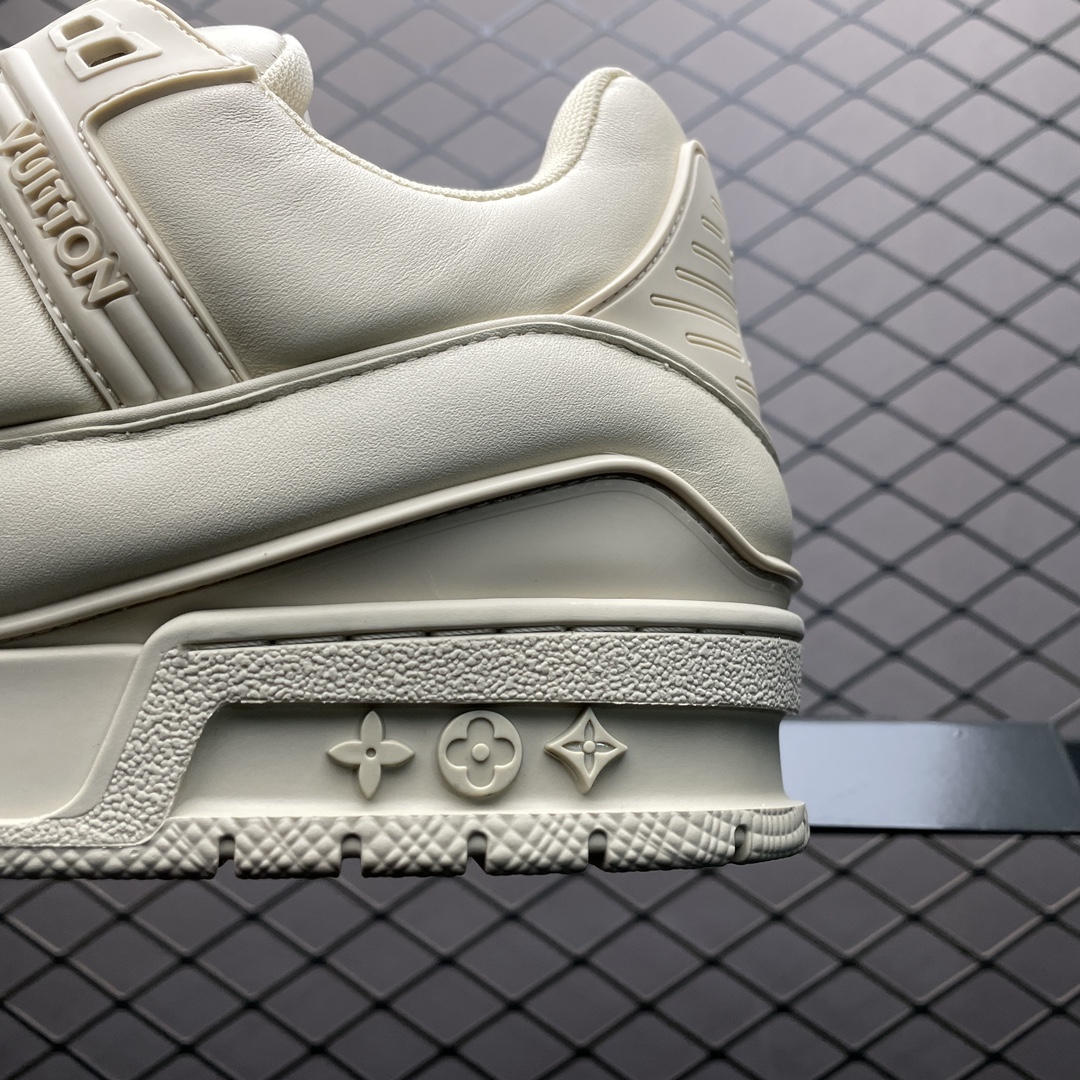 Louis Vuitton Luxury Footwear Collection 4