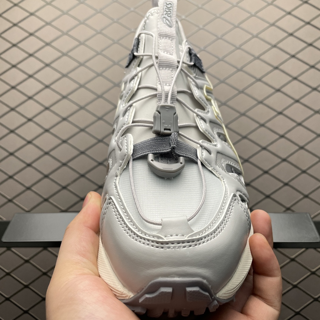  Asics 亚瑟士 GEL-Sonoma SE 休闲凉鞋 溯溪鞋 1203A670-020 尺码：3