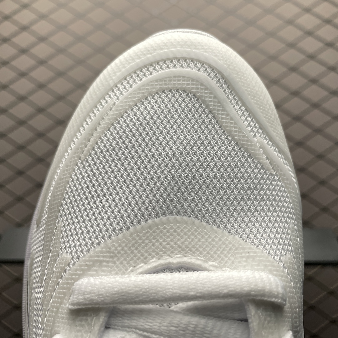   Asics 亚瑟士 GEL-Quantum 360 VIII 低帮运动休闲跑步鞋 1203A305-