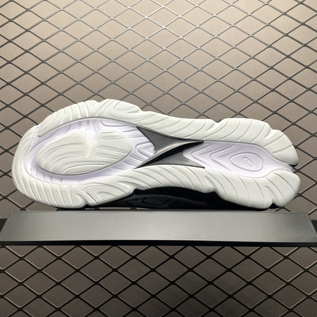   Asics 亚瑟士 GEL-Quantum 360 VIII 低帮运动休闲跑步鞋 1203A305-
