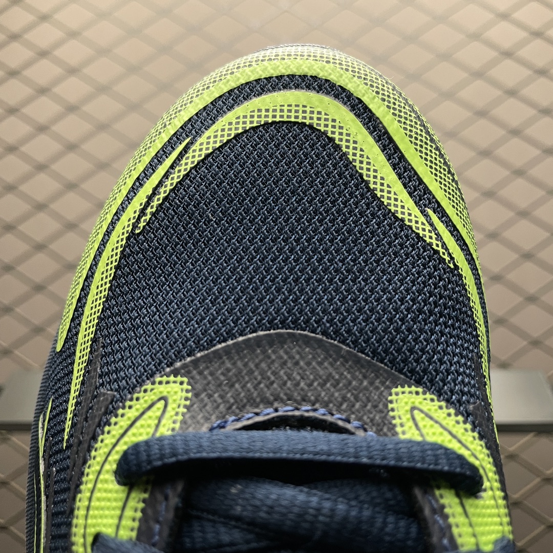   Asics 亚瑟士 GEL-Quantum 360 VIII 低帮运动休闲跑步鞋 1203A305-