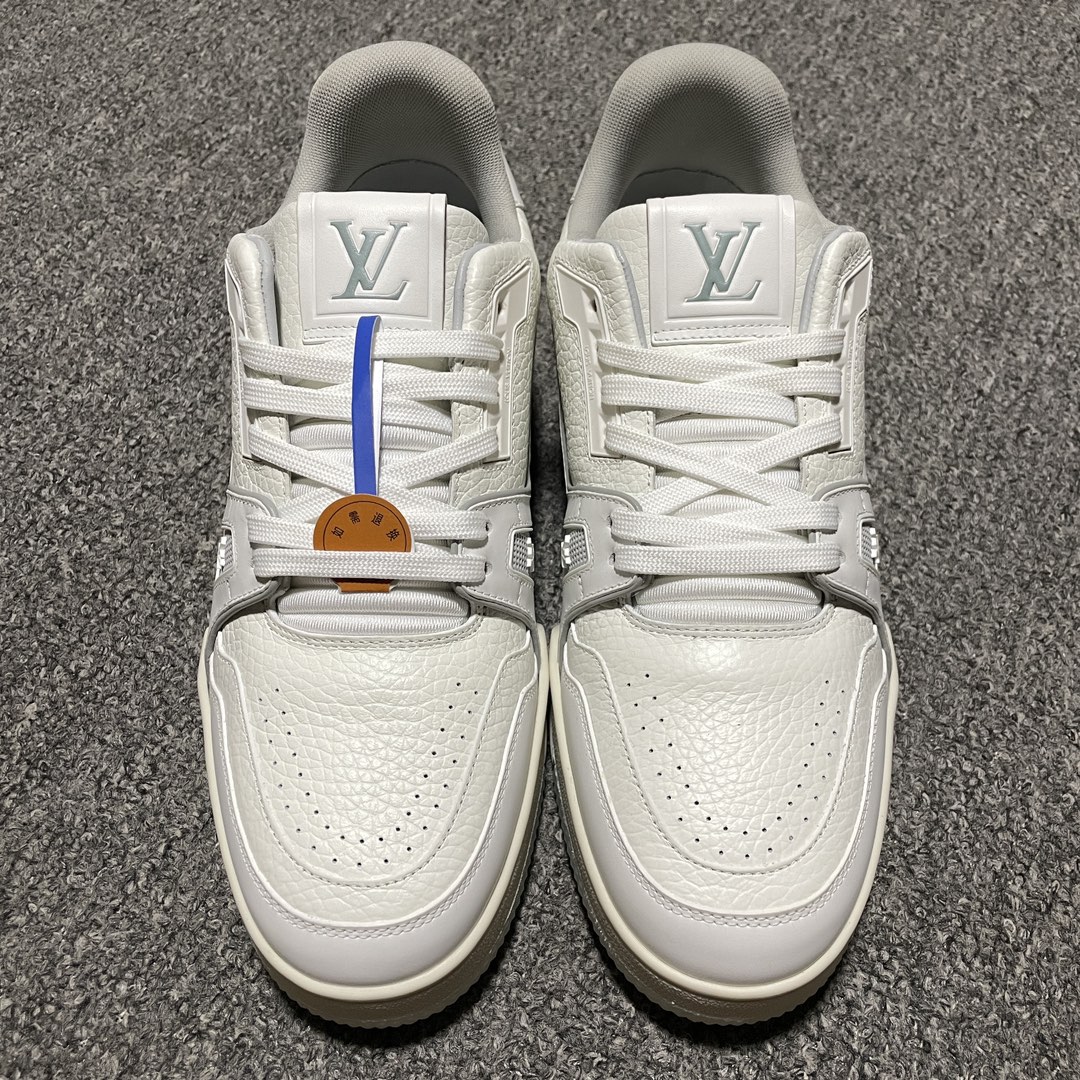 💰820 純原版本Louis Vuitton 路易威登 LV Trainer 低幫休閒板鞋 私人訂單 原版開發 高階零售 外貿充正專供 原版購入開發 ZP級全套包裝 完美楦型 正確卡色 大底TPU 質感媲美原版 品質可吊打市面大多數版本 