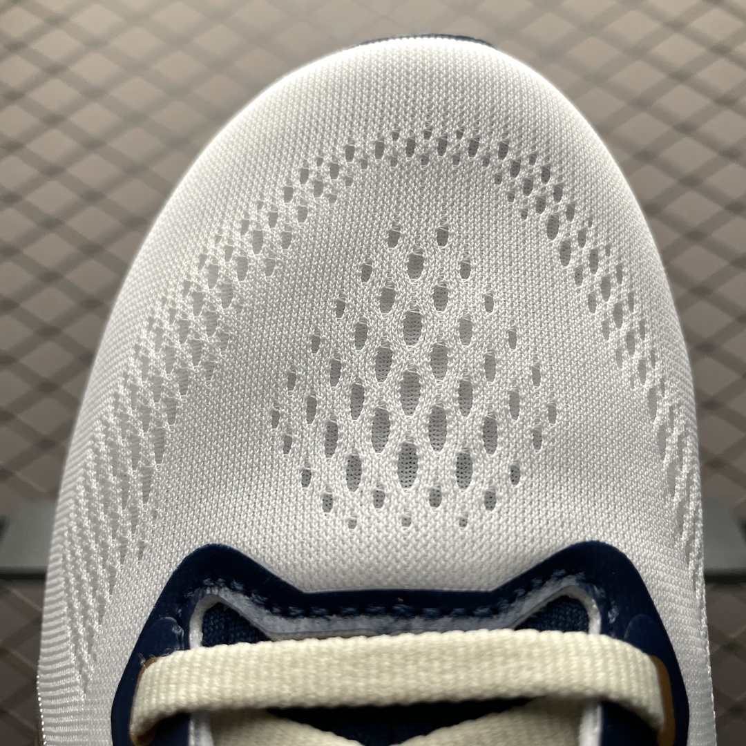   Asics 亚瑟士 GEL-Kayano 31 低帮运动休闲跑步鞋 1011B995-100 平台专